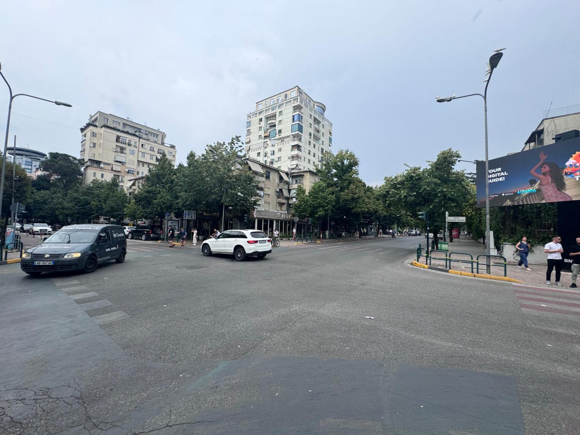 The Hidden Gem Of Blloku Lägenhet Tirana Exteriör bild